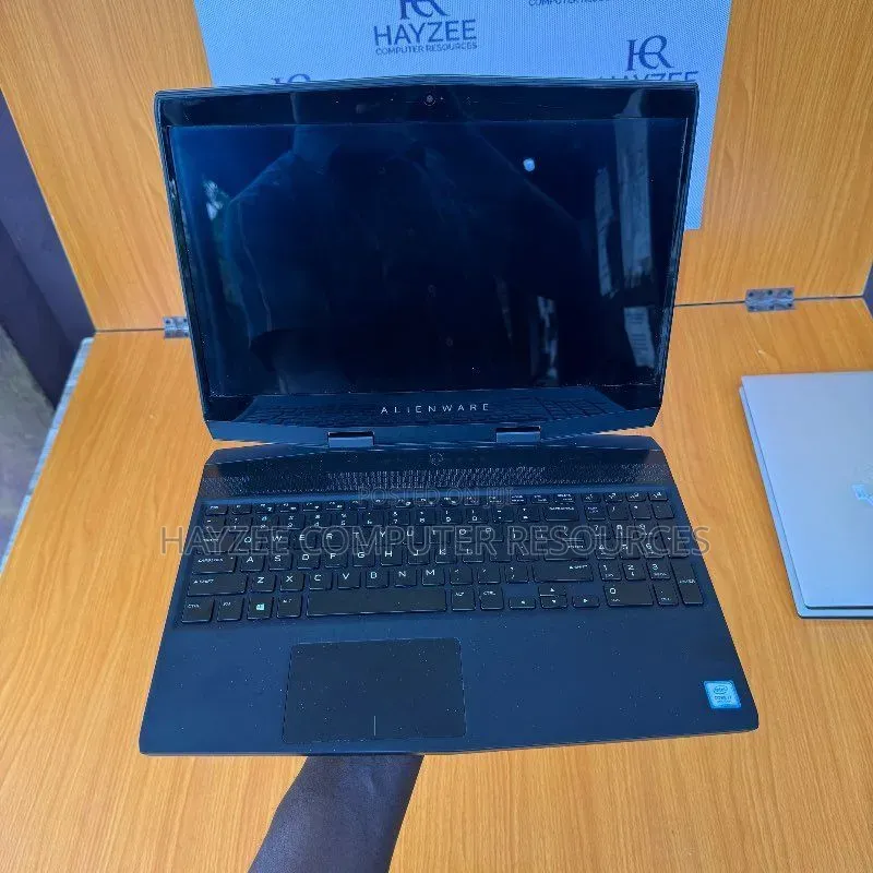 Laptop Alienware M15 32GB Intel Core i7 SSD 1T