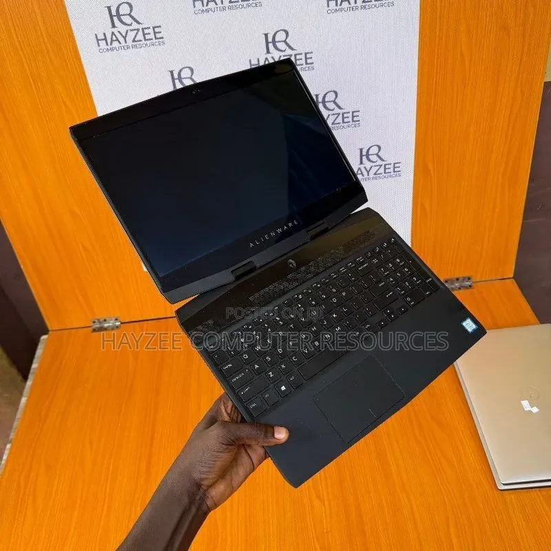 Laptop Alienware M15 32GB Intel Core i7 SSD 1T