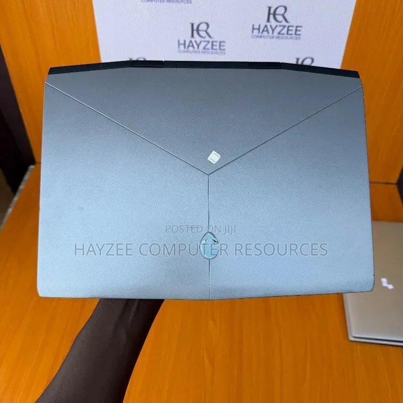 Laptop Alienware M15 32GB Intel Core i7 SSD 1T