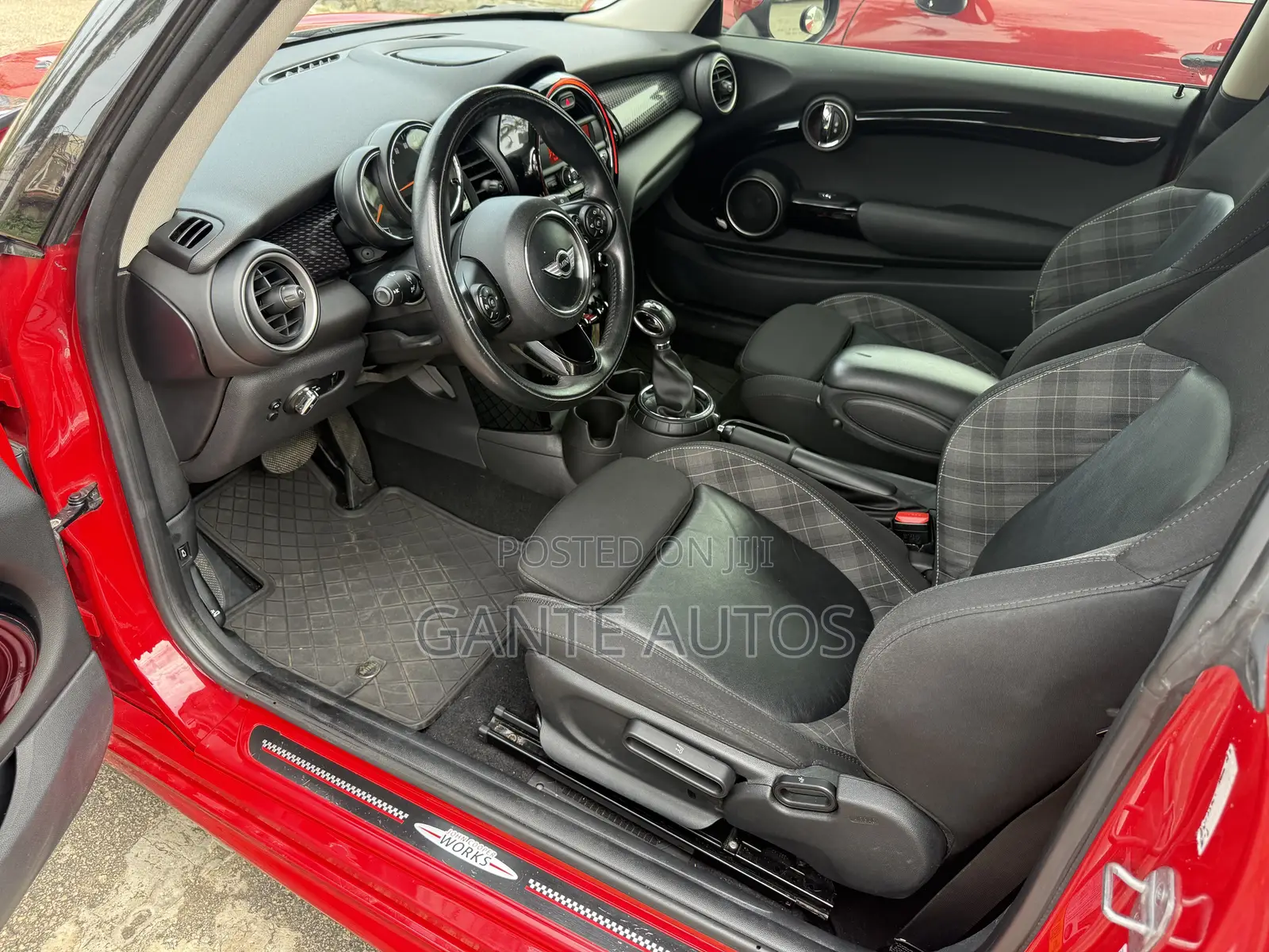 Mini Cooper 2015 Red