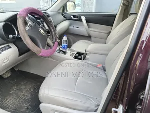 Toyota Highlander 2013 Red