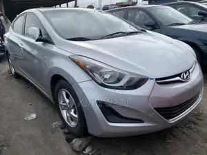 Hyundai Elantra 2014 Silver