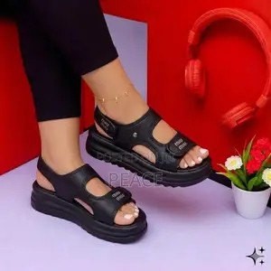 Luxury’s Ladies Feet