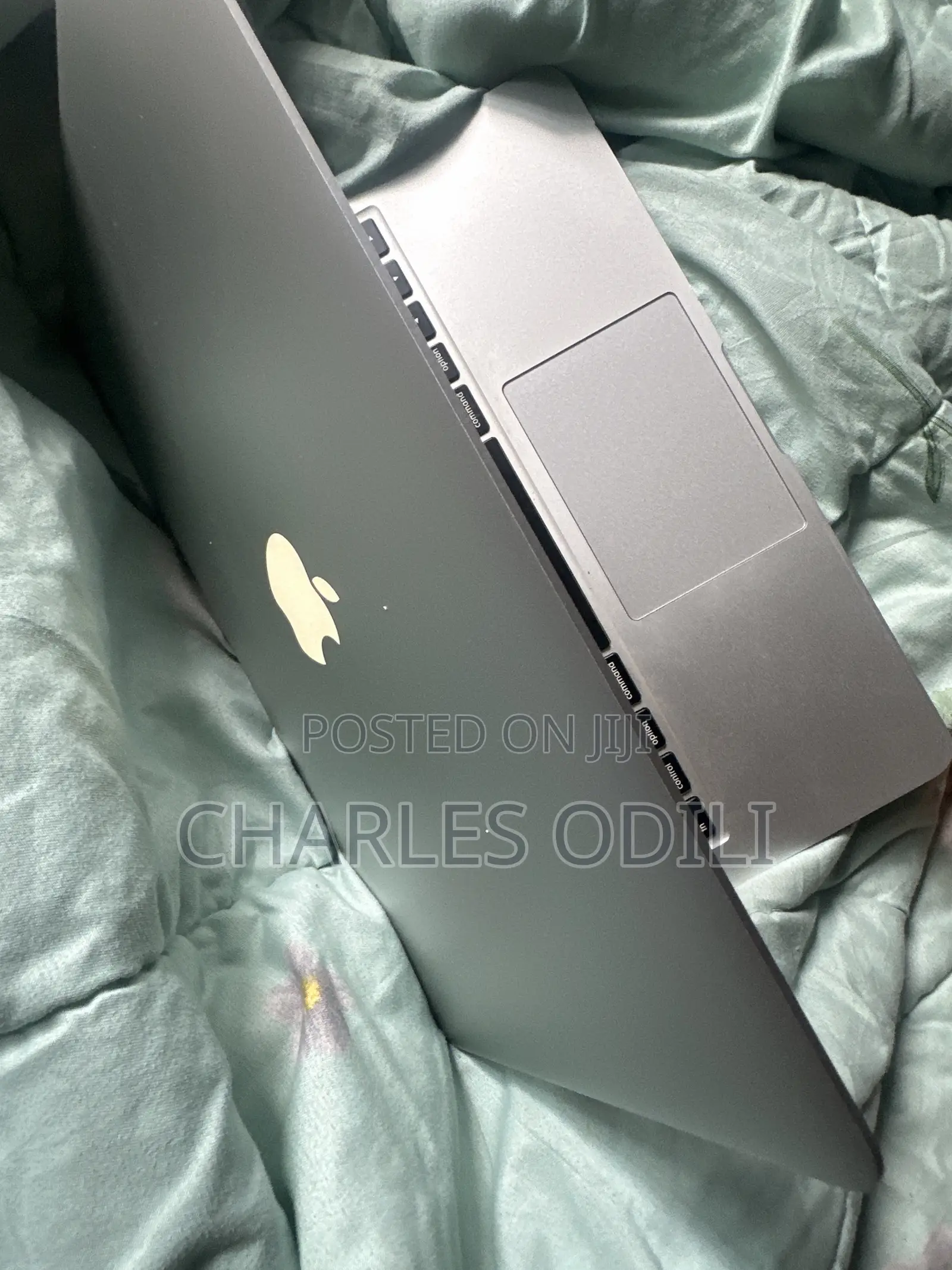 Laptop Apple MacBook Pro 2015 8GB Intel Core i5 HDD+SSD 250GB