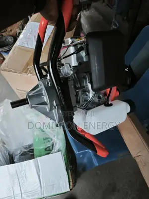 4-Stroke Earth Auger Machine