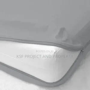 Sliver Waterproof Mattress Protector Zipper 4.5 by 6 by 12
