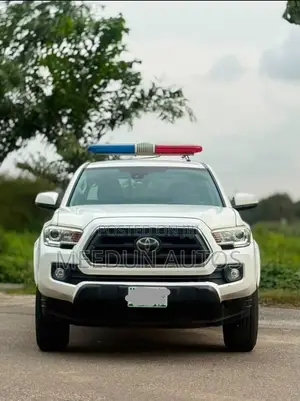 Toyota Tacoma 2020 White