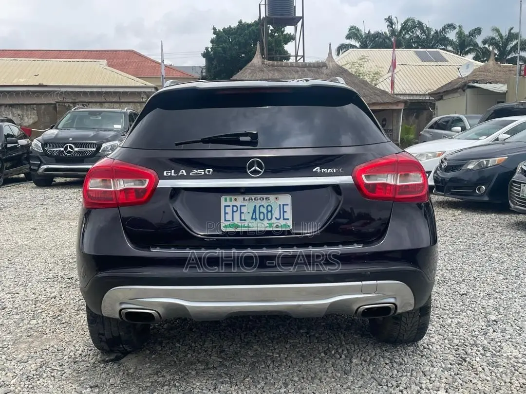 Mercedes-Benz GLA 250 2016 Purple