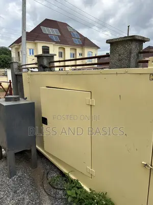 UK Perkins 50 Kva Sound Proof Generator With Disel Tank