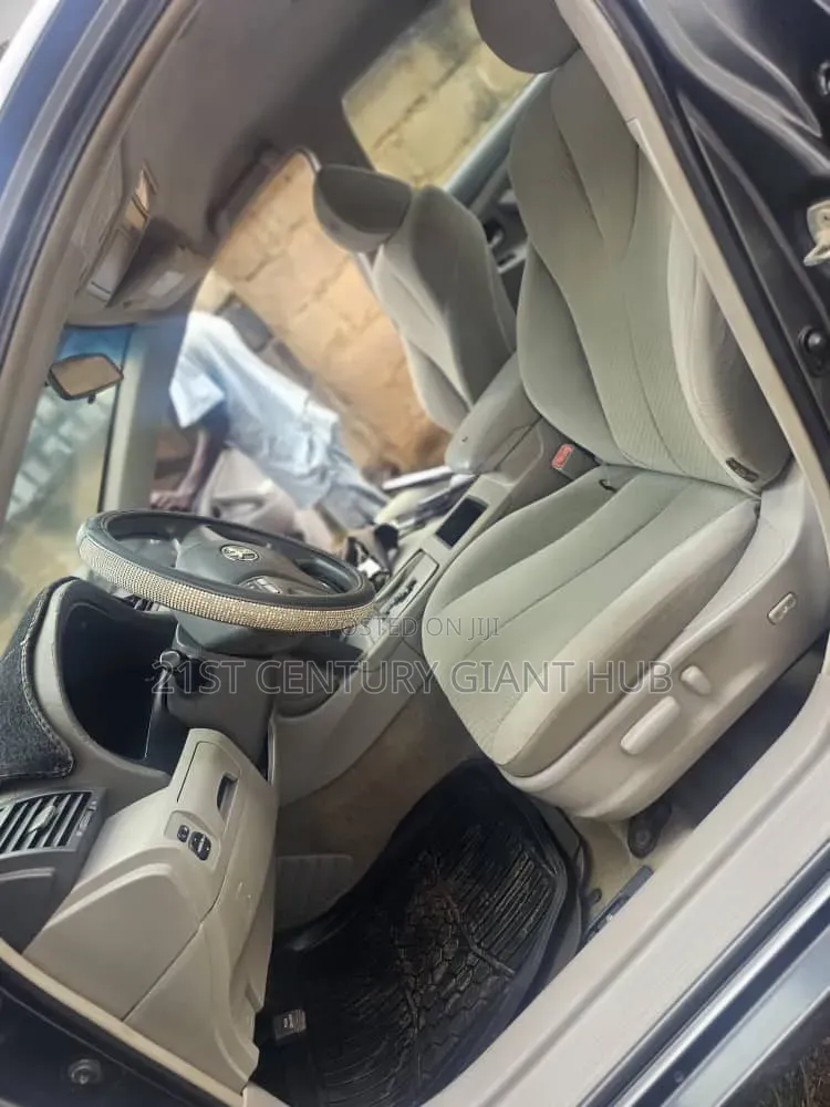 Toyota Camry 2008 Gray