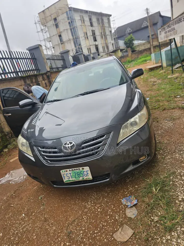Toyota Camry 2008 Gray