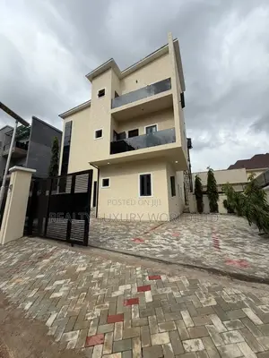 3bdrm Apartment in Guzape District for sale