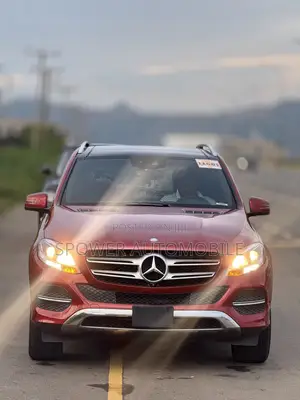 Mercedes-Benz GLE-Class 2016 Red