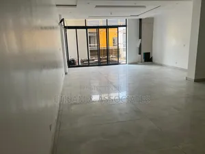 4bdrm Penthouse in In Secured Estste, Osborne Foreshore Estate for sale