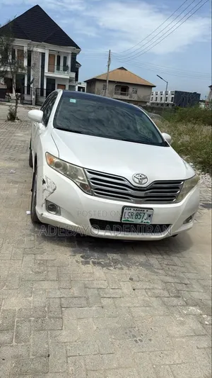 Toyota Venza 2010 White