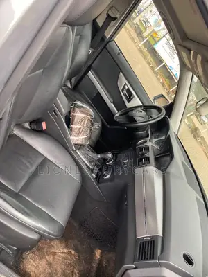 Mercedes-Benz GLK-Class 2010