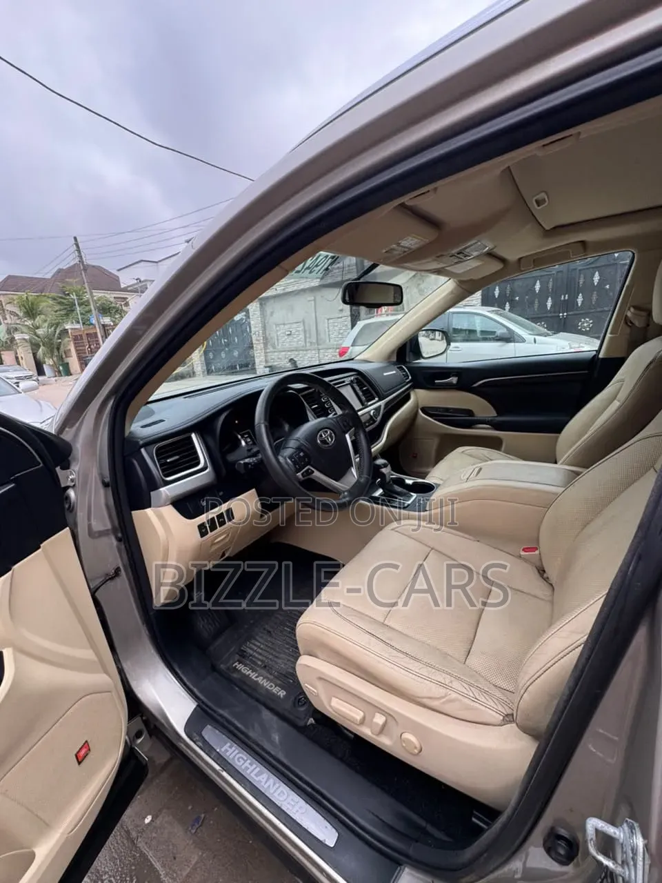 Toyota Highlander 2014 Gold