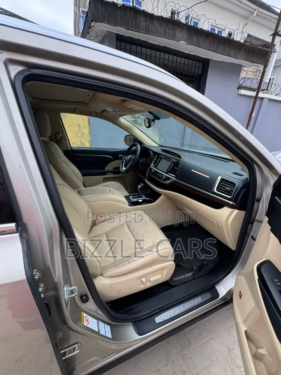Toyota Highlander 2014 Gold