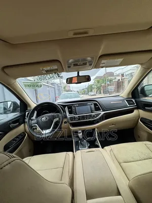 Toyota Highlander 2014 Gold
