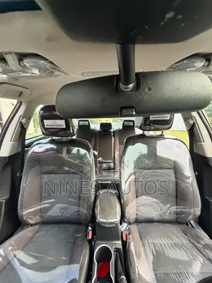 Toyota Corolla LE (1.8L 4cyl 2A) 2018 Brown
