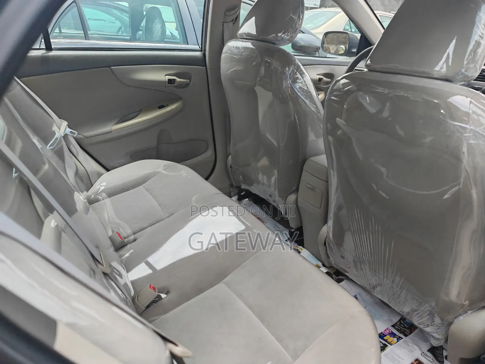 Toyota Corolla 2010 Gold