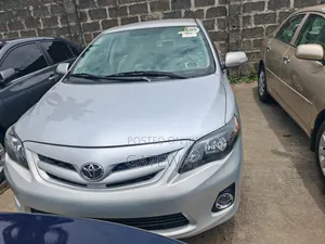 Toyota Corolla 2013 Silver
