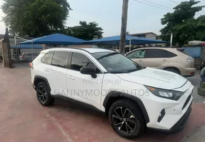 Toyota RAV4 2019 White