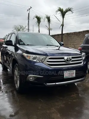 Toyota Highlander Limited 2012 Blue