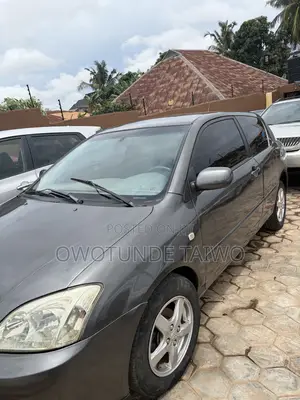 Toyota Corolla 2005 Gray