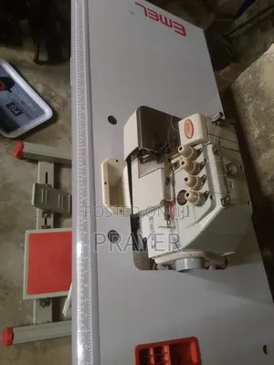 Industrial Sewing Machine