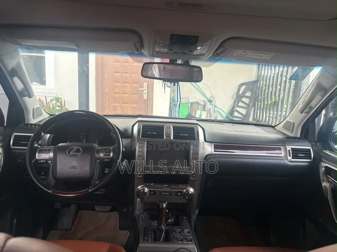 Lexus GX 2018 Black