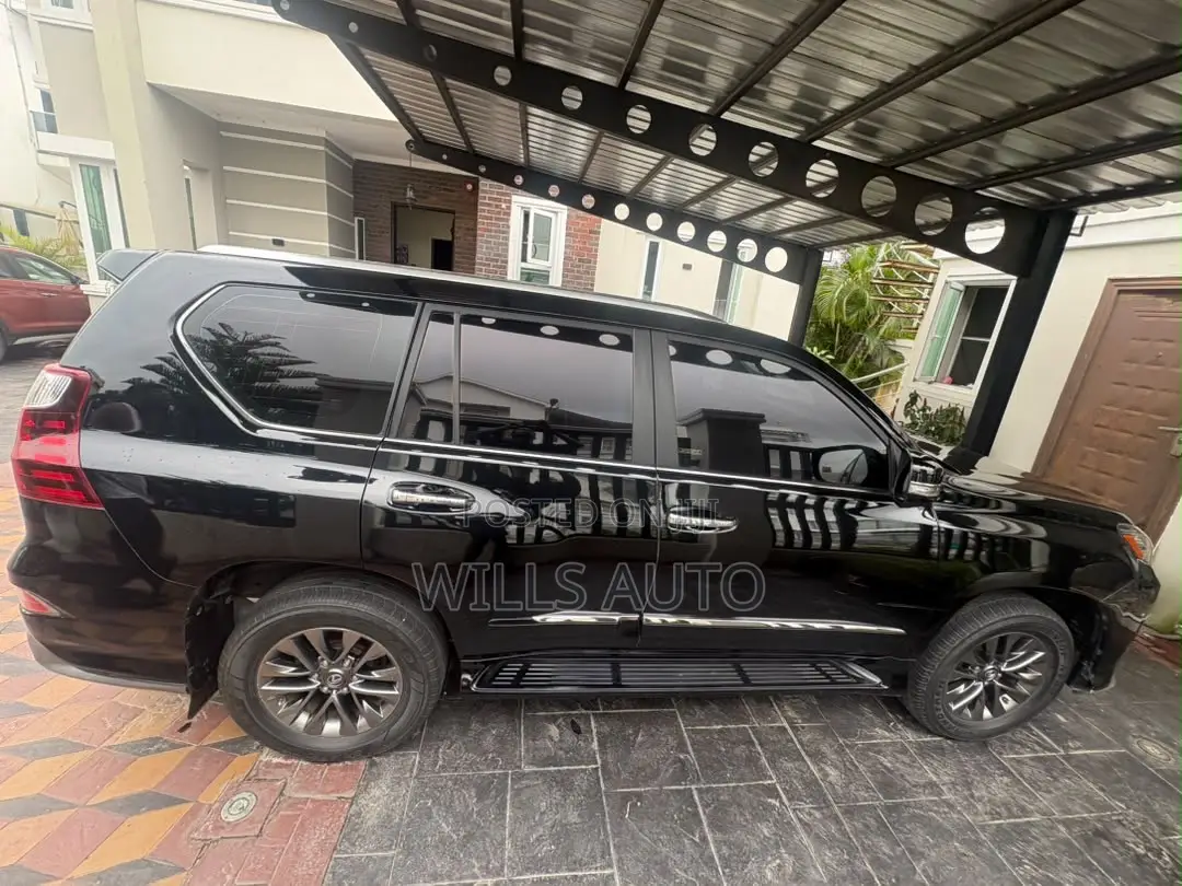 Lexus GX 2018 Black