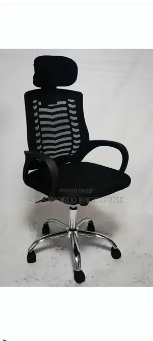 Office Chair With Swivel and Mesh