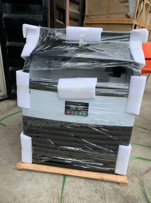Premium Durable 90cubes Ice Maker