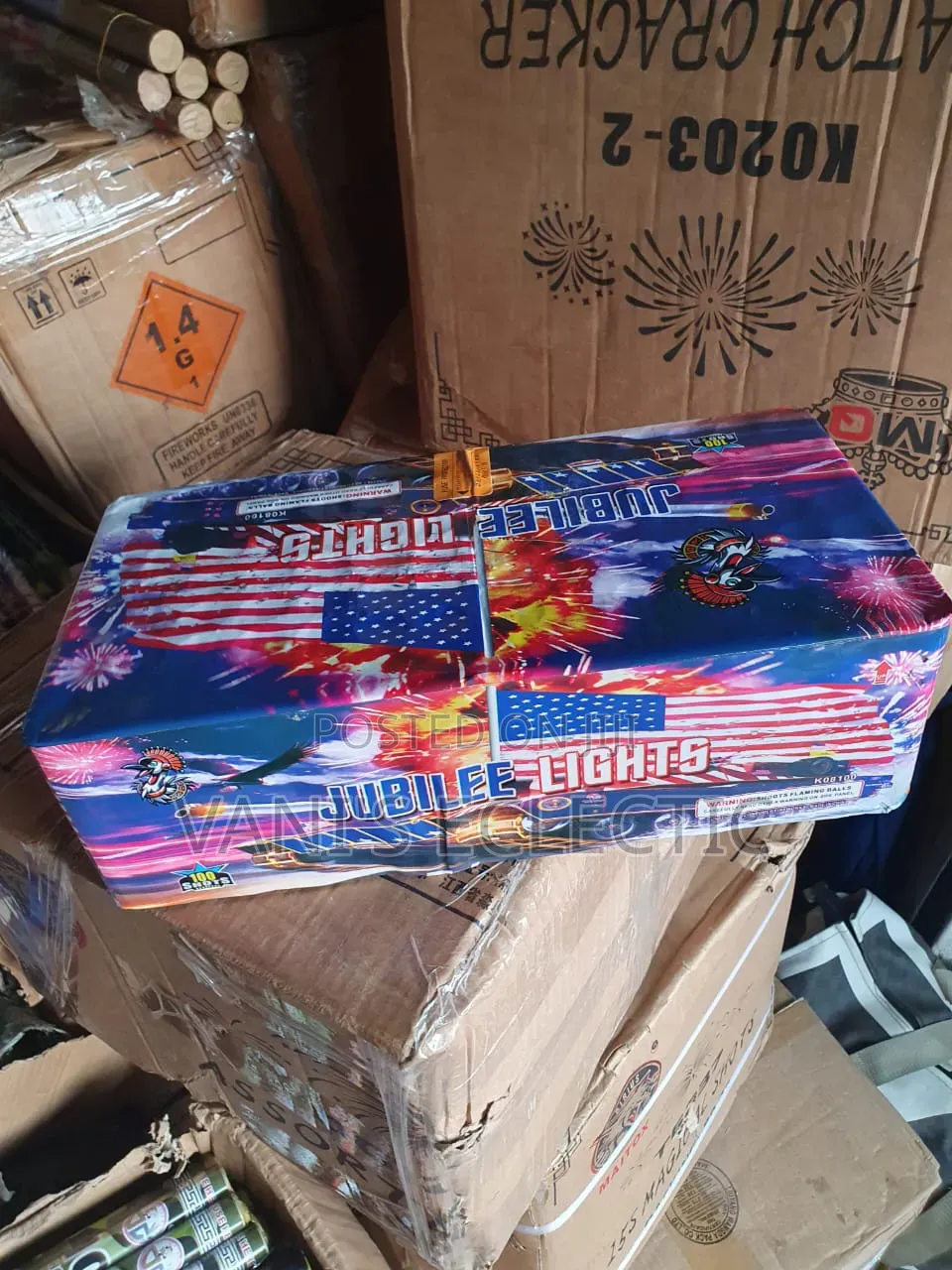 100 Shots Fireworks (Medium)