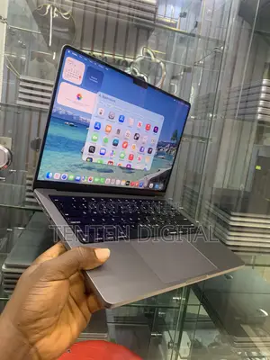 Laptop Apple MacBook Pro 2021 M1 32GB Apple M1 Pro SSD 512GB