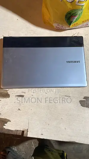 Laptop Samsung 6GB Intel Core i3 HDD 128GB