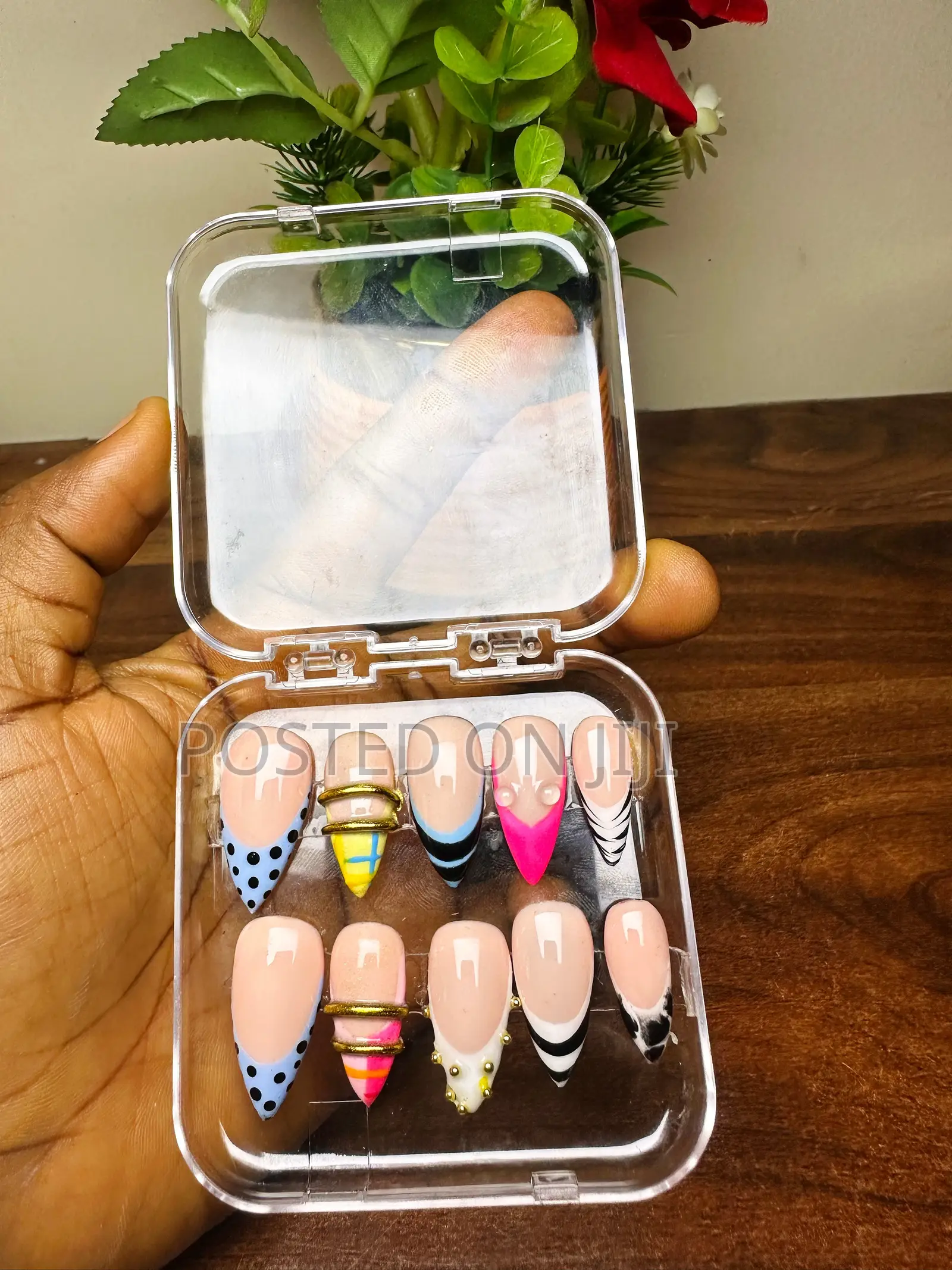 Presson Nails