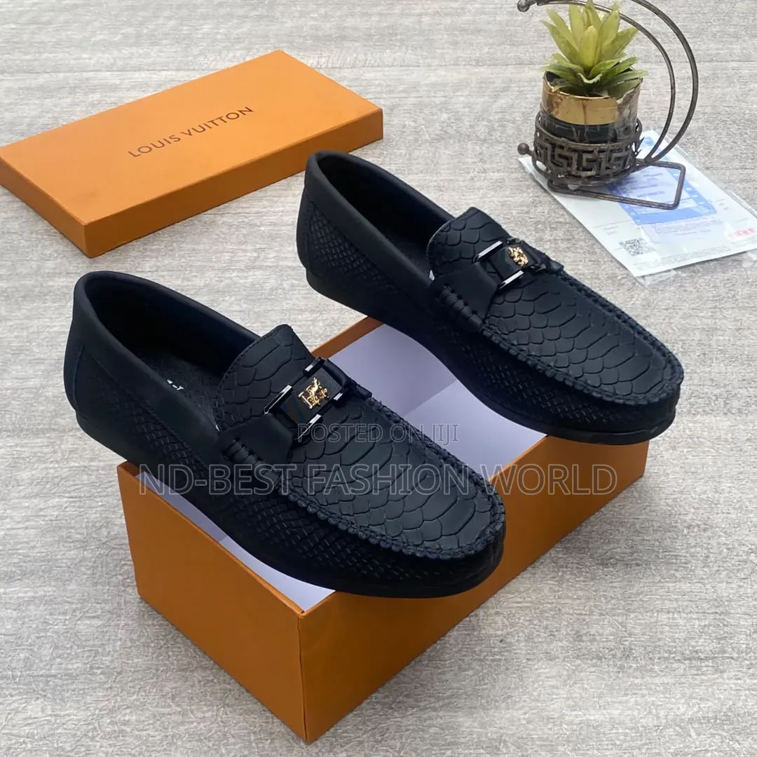 Flat Leather Shoe