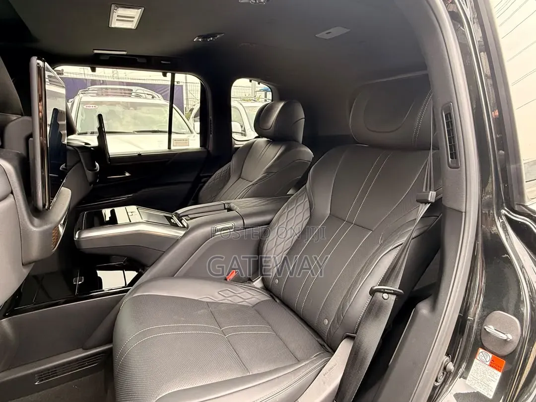 Lexus LX 600 2023 Black