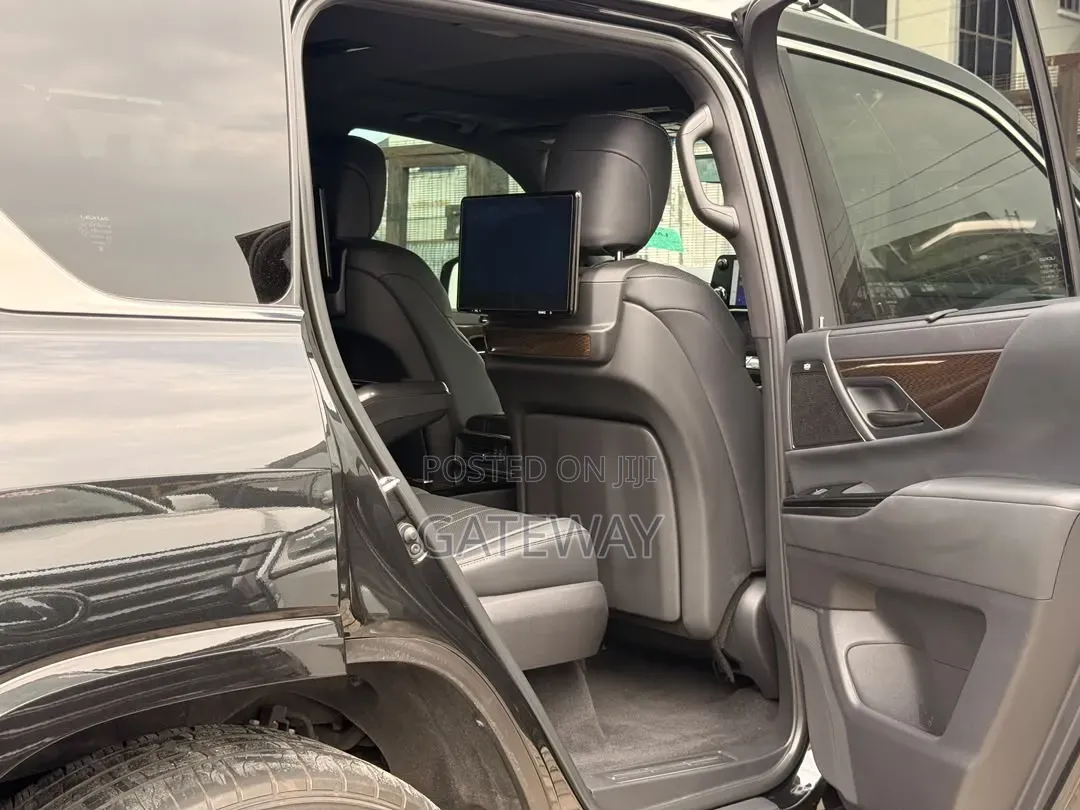 Lexus LX 600 2023 Black