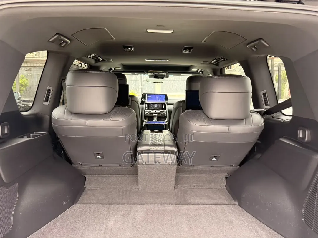 Lexus LX 600 2023 Black