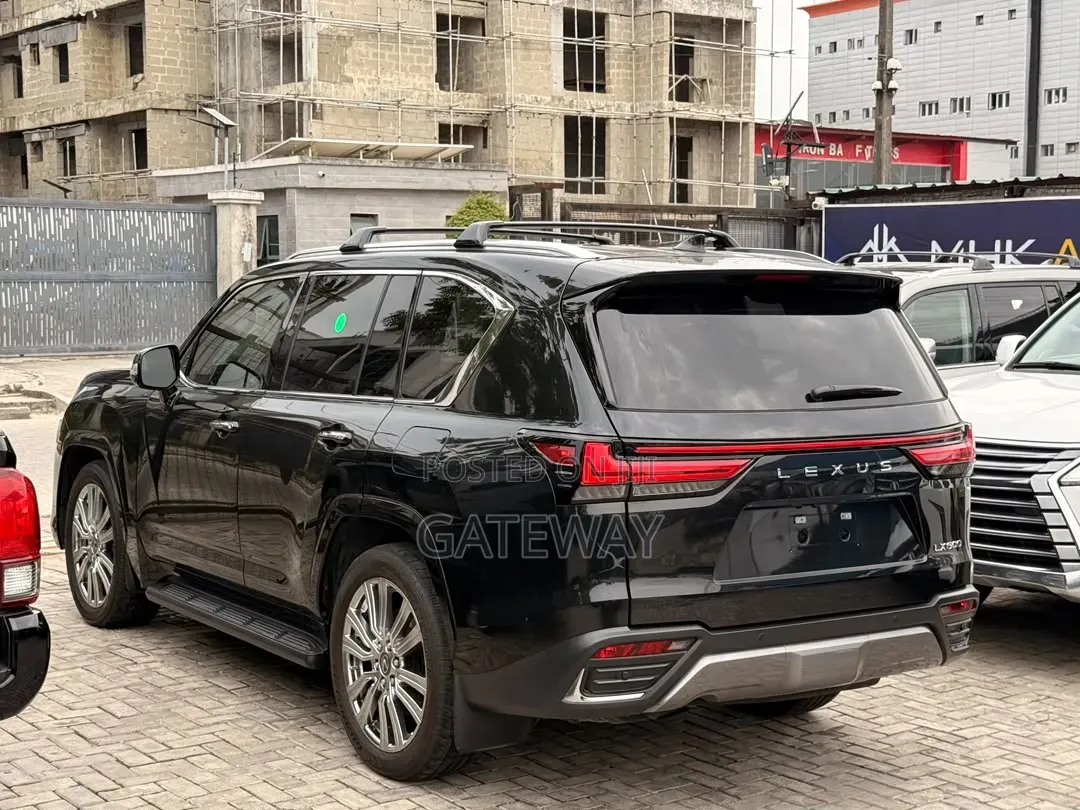 Lexus LX 600 2023 Black