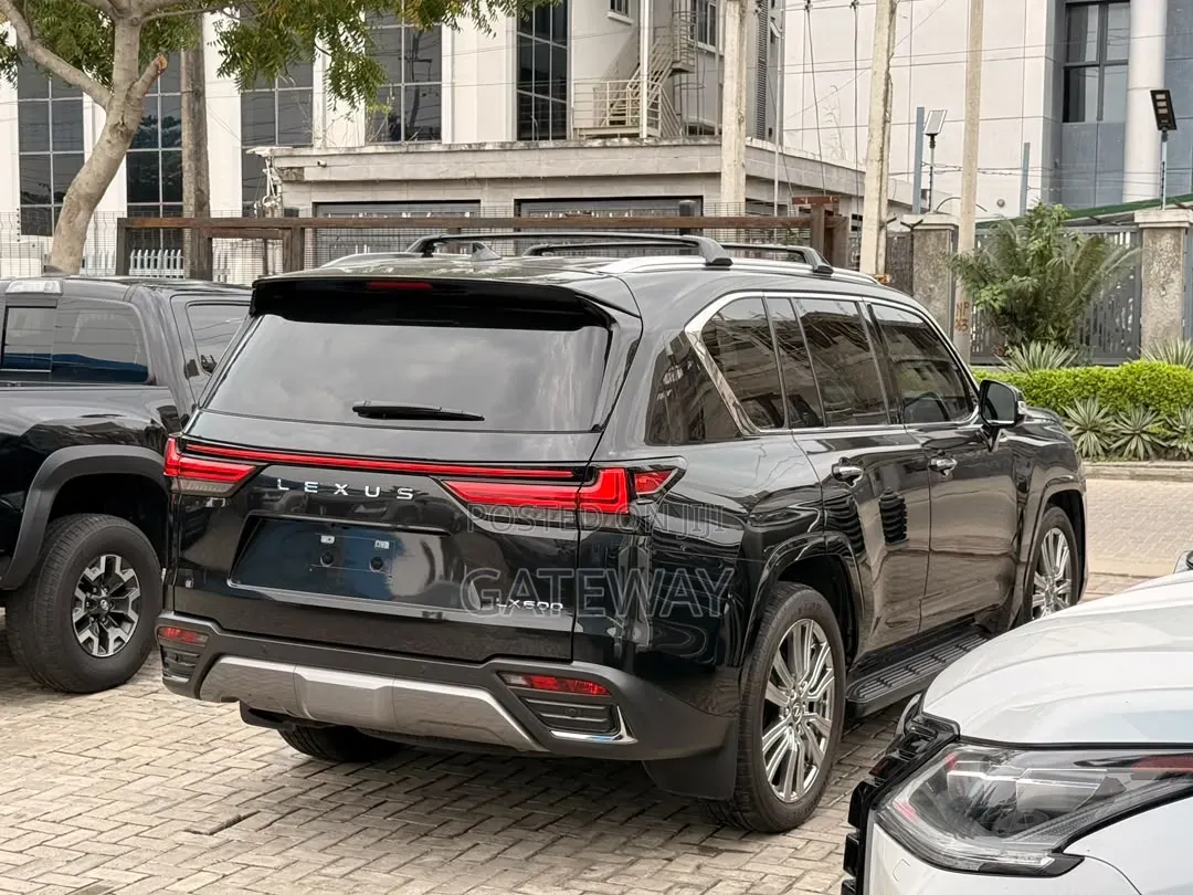 Lexus LX 600 2023 Black