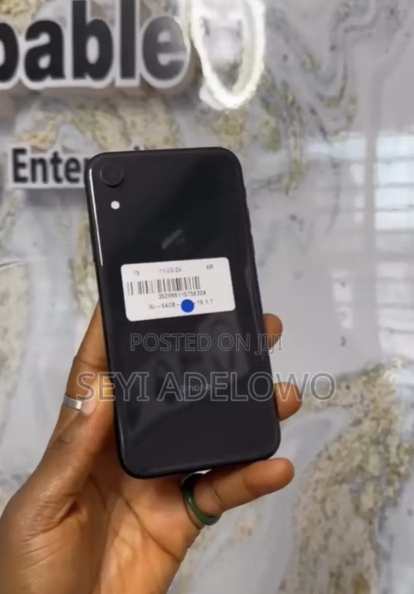 Apple iPhone XR 64 GB Black