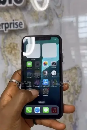 Apple iPhone XR 64 GB Black