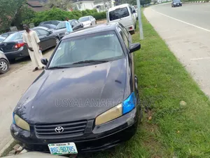 Toyota Camry Automatic 1999 Black