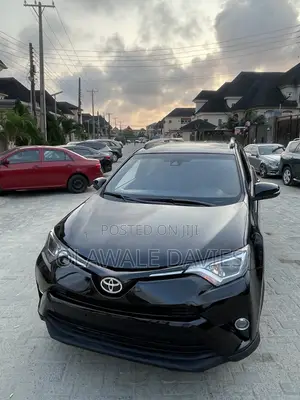 Toyota RAV4 LE 4dr SUV AWD (2.5L 4cyl 6A) 2018 Black