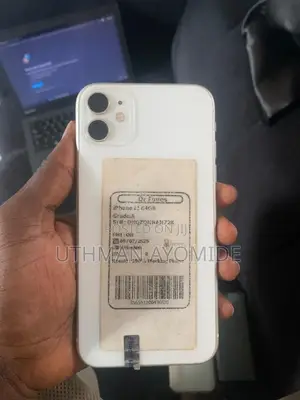 Apple iPhone 11 64 GB White
