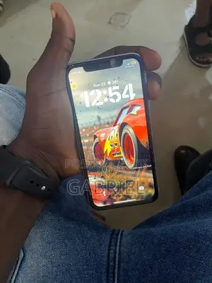 Apple iPhone 11 64 GB Gray